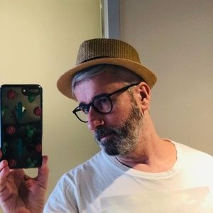 Meet your Posher, Martin